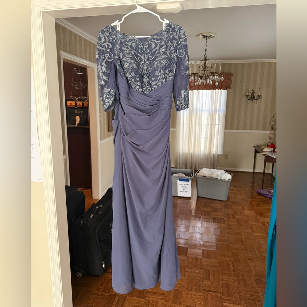 JJ’s House Mother of the Bride/Groom dress